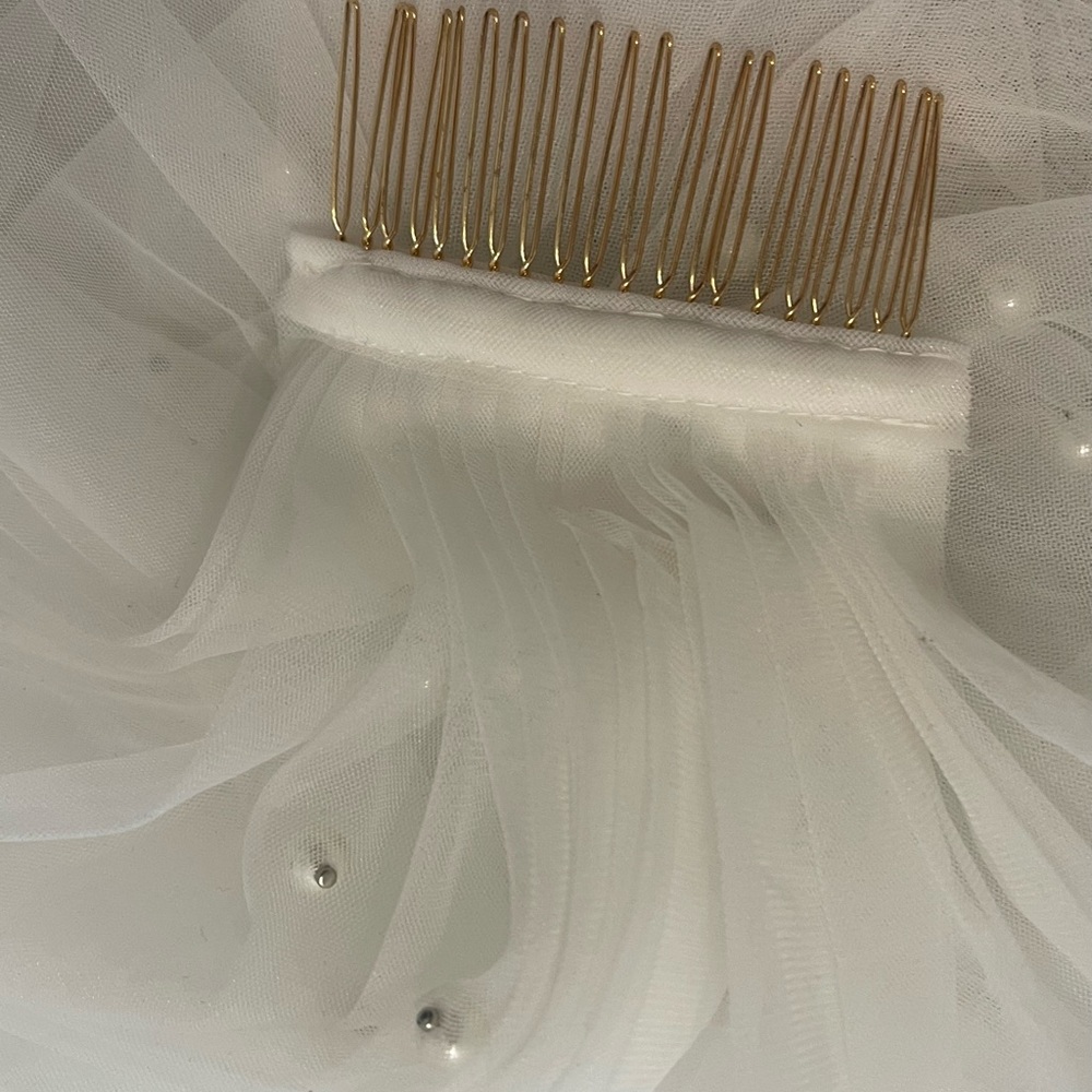 Pearl veil
